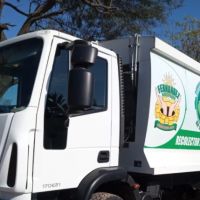 Fernndez inicia la recoleccin diferenciada para cartn y vidrio
