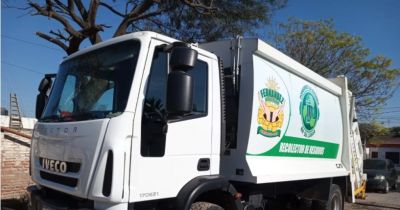 Fernndez inicia la recoleccin diferenciada para cartn y vidrio