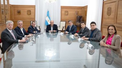 El Gobierno recibi a una delegacin de la liga de gobernadores: reclamos por la obra pblica y la recaudacin