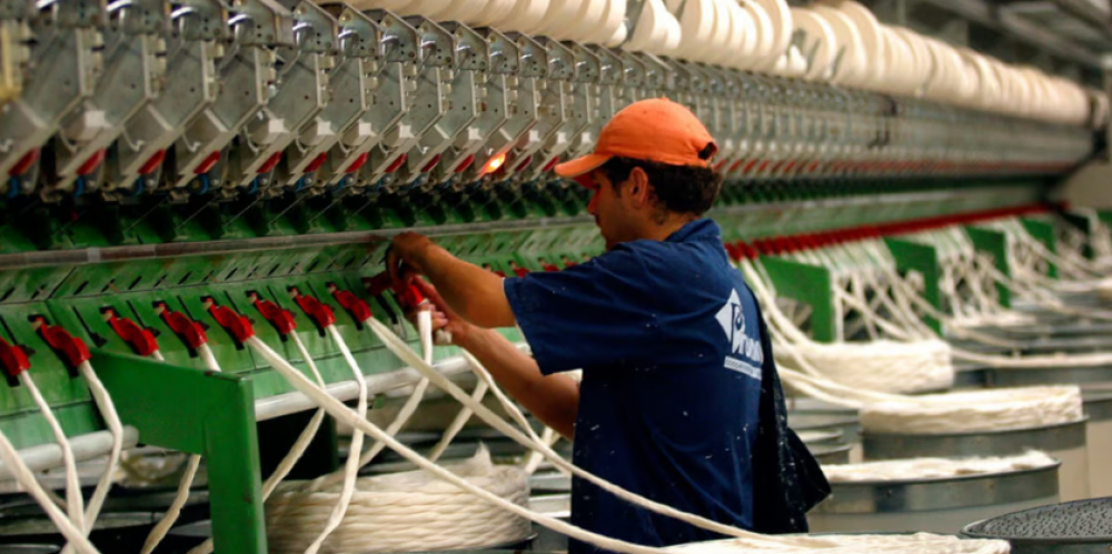 Uno de los principales gremios textiles de Argentina se declara en alerta por la crisis del sector