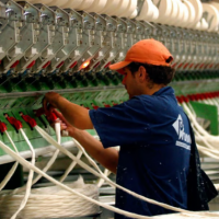 Uno de los principales gremios textiles de Argentina se declara en alerta por la crisis del sector