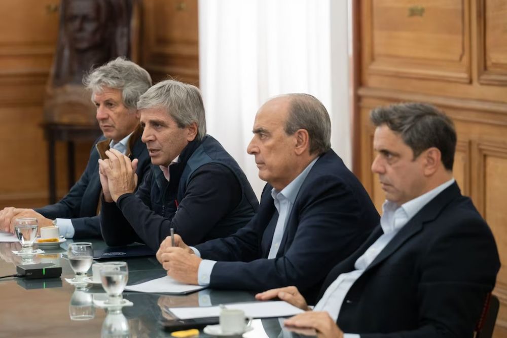 El Gobierno prepara una respuesta a los reclamos de las provincias, ante la complicada agenda en el Congreso