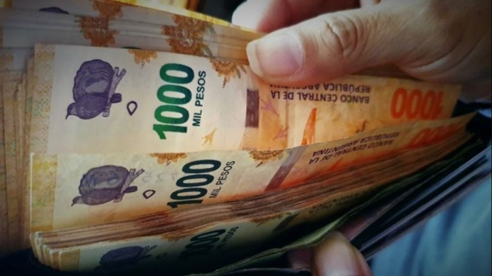 El salario cayó tres meses seguidos y se acabó la recuperación de la era Milei