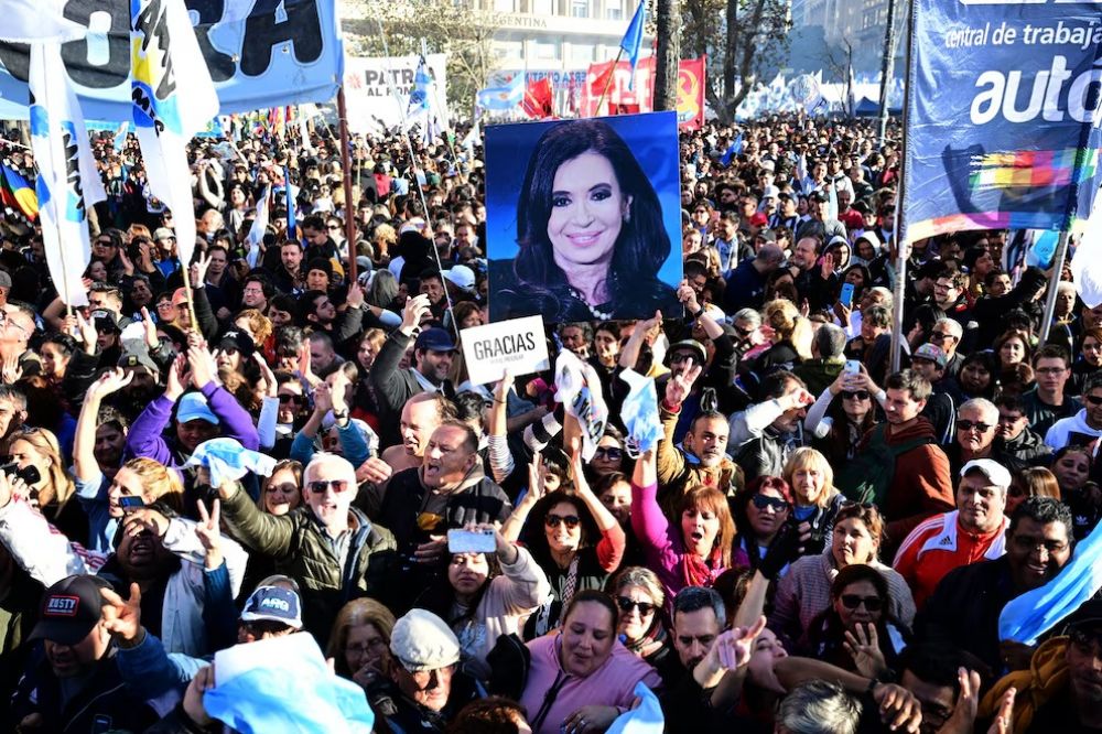 Los ausentes de la marcha en apoyo a Cristina Kirchner: faltazo de gobernadores y de la dirigencia de la CGT
