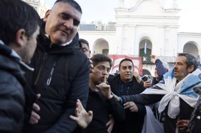 Con Cristina recluida, el PJ empieza a reagruparse con el kirchnerismo y el massismo, pero sin el grupo de Kicillof