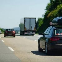 Cae el turismo en los findes XL de junio: viaj menos gente que en 2023 y 2024
