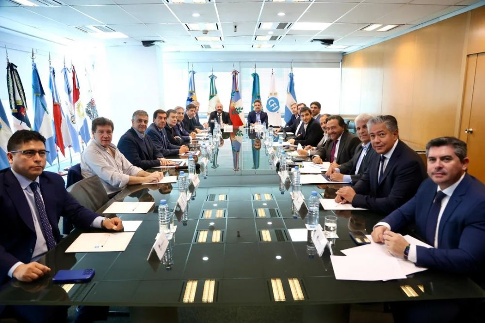 Nueva cumbre de gobernadores para profundizar sobre el reclamo a Milei por la cada de la coparticipacin
