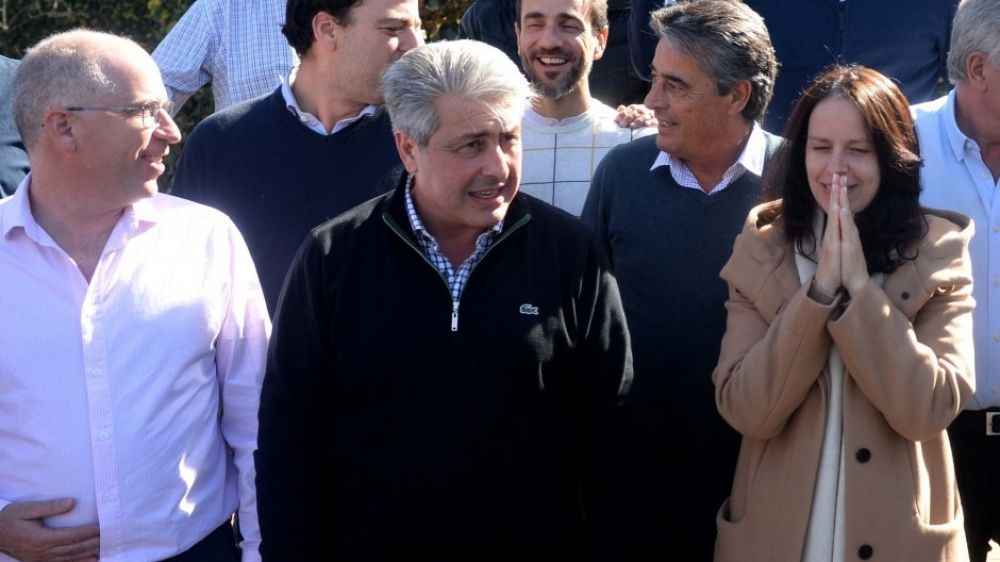 Una rebelin de intendentes macristas pone en crisis el acuerdo con Milei en la provincia