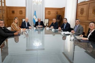 El Gobierno estrenó el Consejo de Mayo y prepara el camino para la reforma laboral