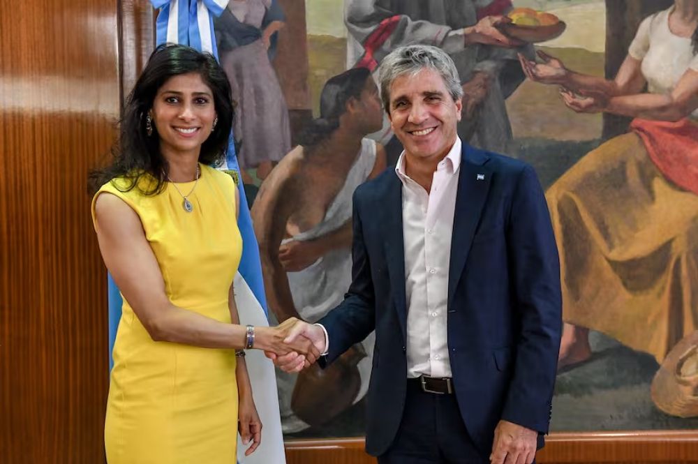 A pesar de los dlares, hay confianza en el Gobierno para superar el test