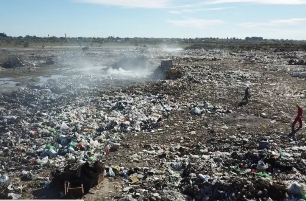 Las industrias generan 11 millones de toneladas anuales de basura y solo el 10% recibe el tratamiento adecuado