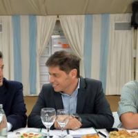 El peronismo eligió el sigilo para negociar la estrategia electoral en Provincia