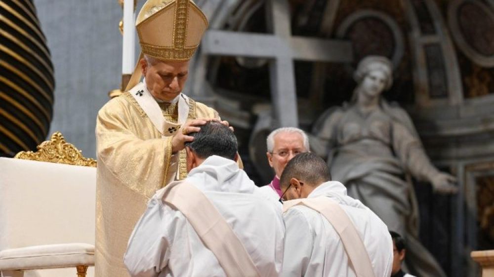 El Papa a los sacerdotes: Configuren cada vez ms su corazn con el de Cristo