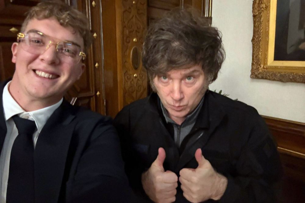 Las misteriosas llamadas a Hayden Davis en su visita a Buenos Aires