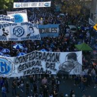 La CGT se debate entre la tibieza o la rebelin