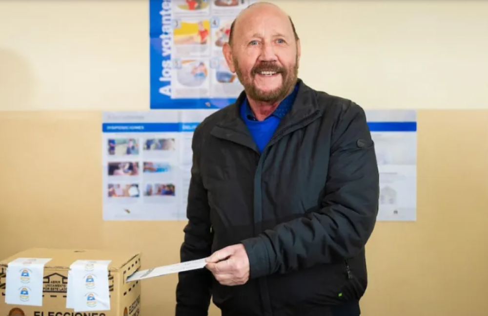 Gildo Insfrn volvi a arrasar en Formosa y allan su camino hacia una reforma constitucional para seguir en el poder