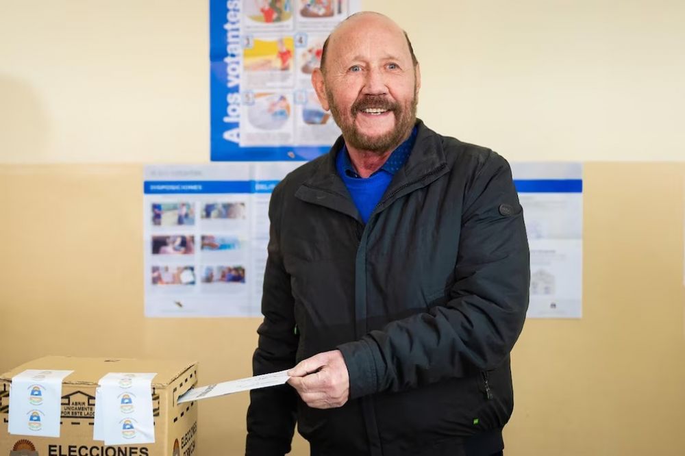 Gildo Insfrn volvi a arrasar en Formosa y allan su camino hacia una reforma constitucional para seguir en el poder
