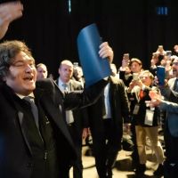 Entre la pureza y la rosca: Milei y el kirchnerismo enfrentan sus propias contradicciones en el conurbano