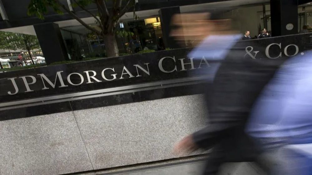 Toto Caputo y sus picantes salen a explicar por qu faltan dlares, mientras JP Morgan vende deuda