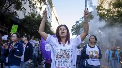Con apoyo de gobernadores y entre el malestar social, la oposicin activa el Congreso por el Garrahan y las universidades