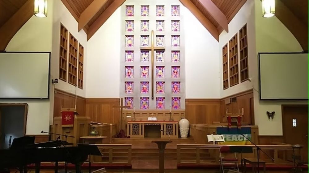 Por falta de mezquitas, una iglesia presta sus instalaciones para las oraciones de los viernes
