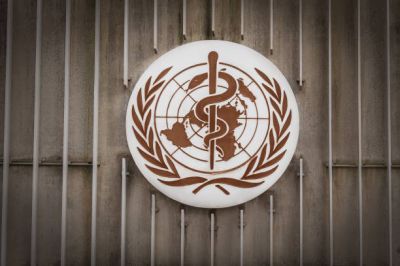 La OMS apuesta por subir los impuestos del tabaco, alcohol y bebidas azucaradas para 2035