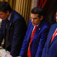 Fuerzas celestiales vs. terrenales: el crculo de Santiago Caputo responsabiliza a los Menem por el revs en el Congreso