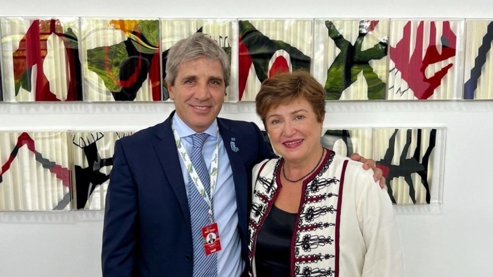 El equipo de Luis Caputo negocia en Washington con el FMI el desembolso de otros USD2000 millones