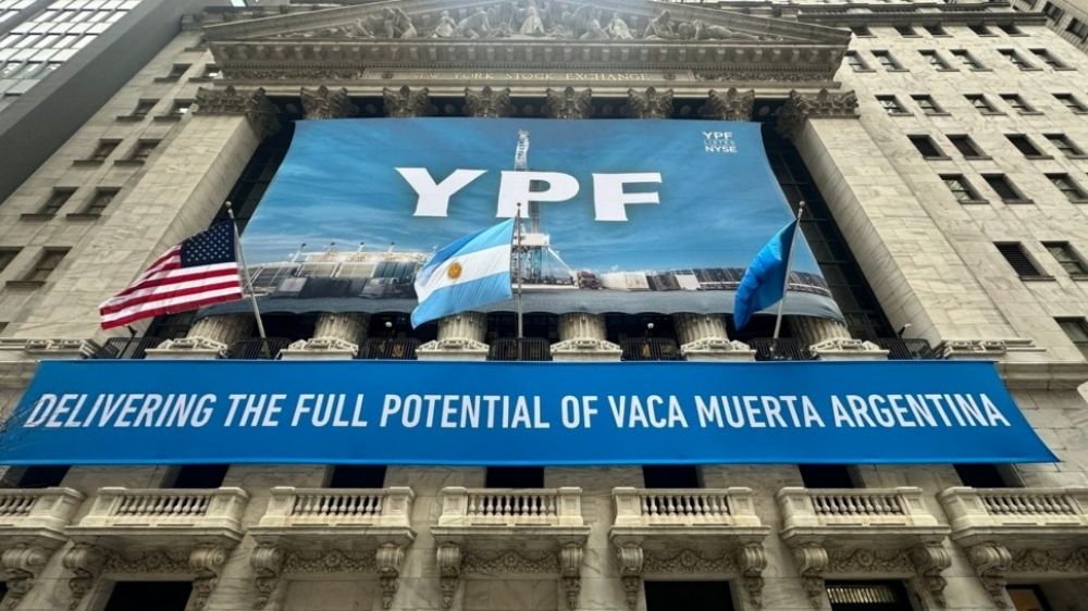 Ms fondos buitre reclaman acciones de YPF tras el fallo de Preska