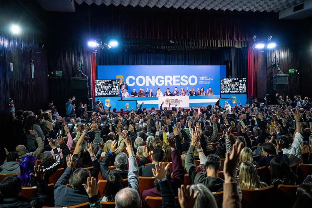 Una mesa colegiada de Kicillof y Mximo sell la unidad del peronismo