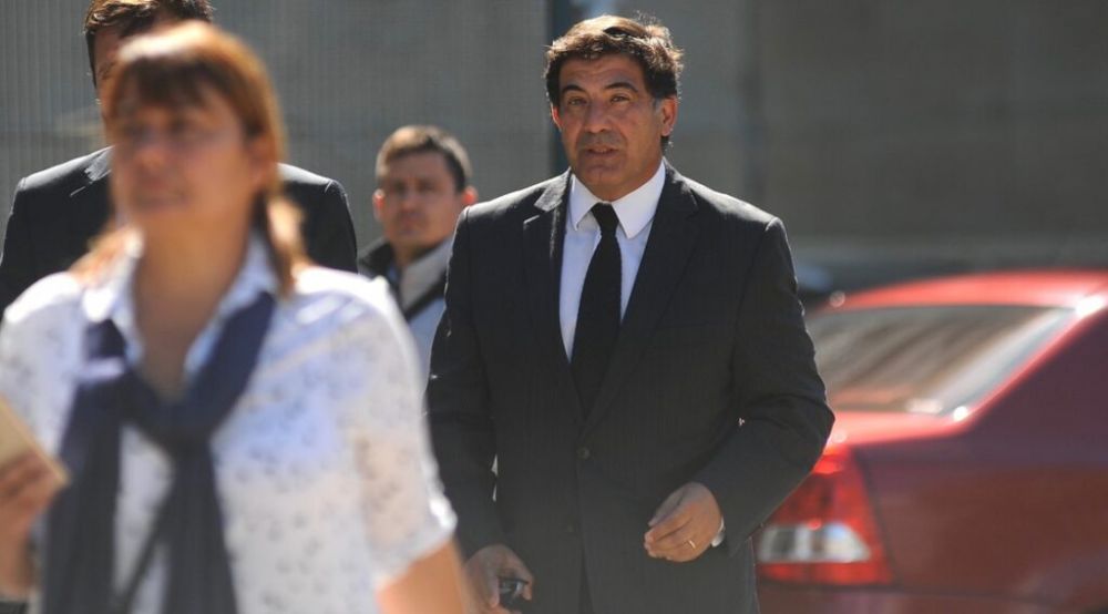Con un oficialismo debilitado por el fallecimiento de Sueiro, la oposicin divida y la apuesta a un pleno del renacido Echegaray, qued oficializado el mapa electoral del gremio de la Aduana