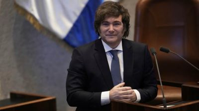 Milei busca cercana con los evanglicos ante las elecciones