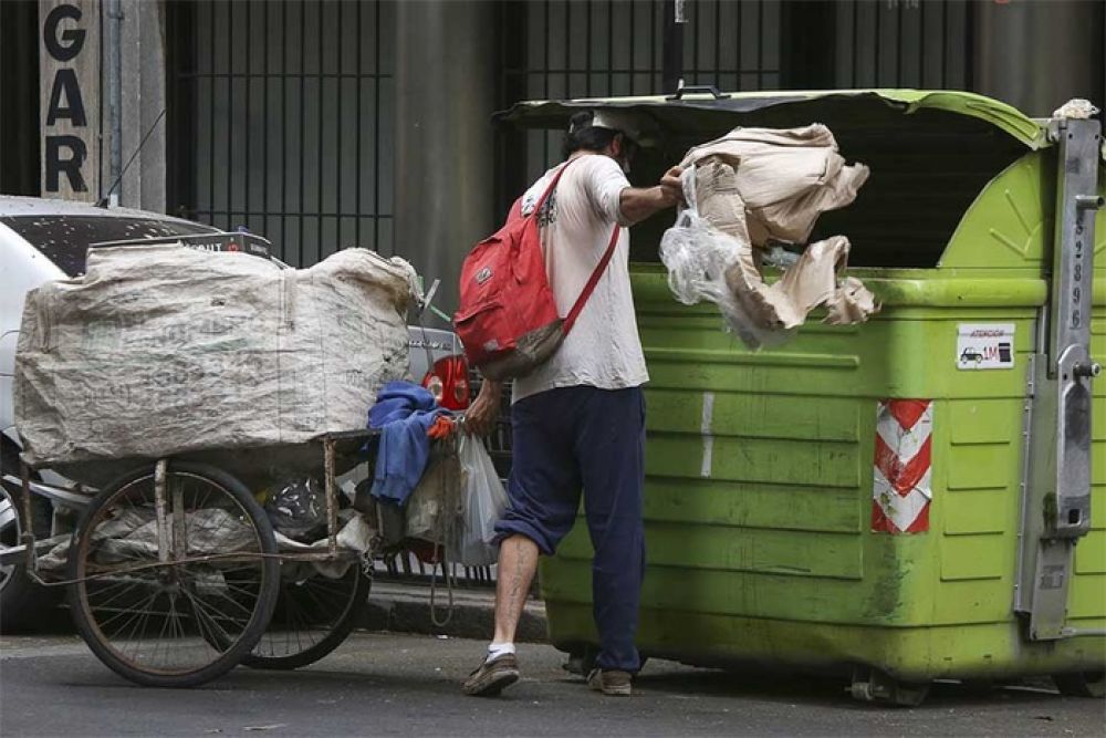 Se movilizan por un ingreso digno