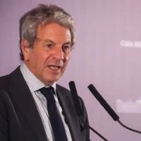 Escndalo de las valijas: el Gobierno cambi la versin y ahora justifica que no se revisaron porque hubo controles en Estados Unidos