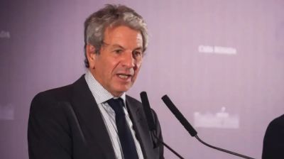 Escndalo de las valijas: el Gobierno cambi la versin y ahora justifica que no se revisaron porque hubo controles en Estados Unidos