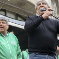 Pablo Moyano reaparece entre ollas populares y dudas sobre su futuro sindical
