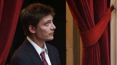 Triunf el menemismo: Santiago Caputo ya no forma parte de la mesa chica del Gobierno
