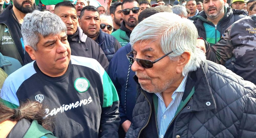 Pablo coincidi con Hugo Moyano en una protesta por primera vez desde su salida del triunvirato y volvi a cuestionar a la CGT: Te sents en el Pacto de Mayo y al otro da te cierran Vialidad Nacional