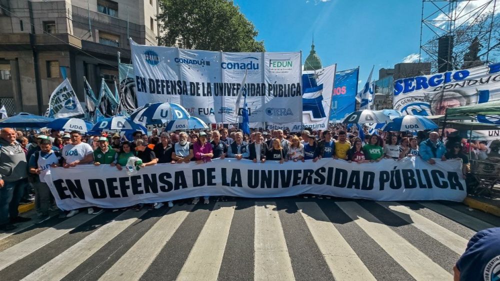La oposicin dictamin y hay avances para recomponer los salarios de los docentes universitarios y para estabilizar el presupuesto de las Universidades