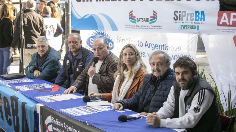 Stream y radio abierta en defensa de los medios pblicos y por salarios dignos