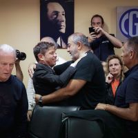 Kicillof obtuvo el respaldo de la CGT y se negocian lugares en las listas