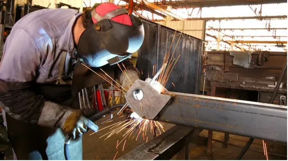 Industria en crisis: el costo de la produccin se dispar un 25% en dlares