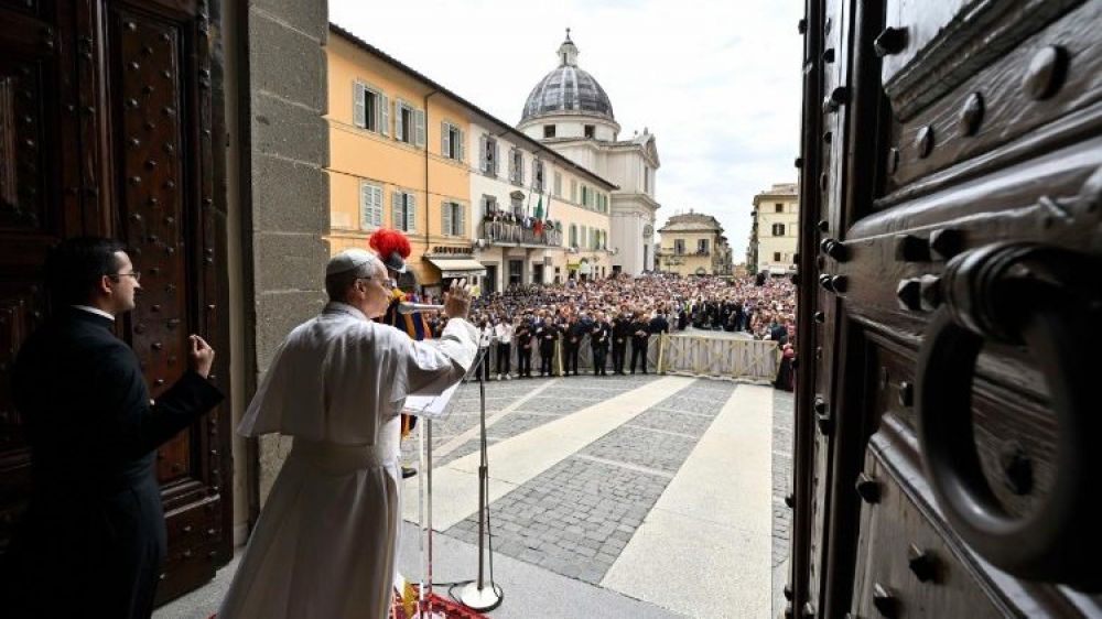 El Papa: recemos por la paz y por los que sufren a causa de las guerras y la violencia