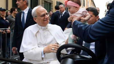 Un pueblo en fiesta para recibir al Papa