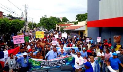 R. Dominicana | Miles de evanglicos marchan en Valle de San Juan contra explotacin minera por destruir 