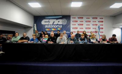 Las CTA juntaron a sus conducciones, propusieron 10 medidas urgentes para otra Argentina y reclamaron el juicio poltico a Javier Milei