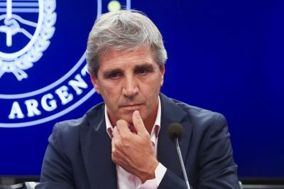 El Gobierno sali a ponerle un techo de $1.300 al dlar oficial para evitar un impacto sobre la inflacin