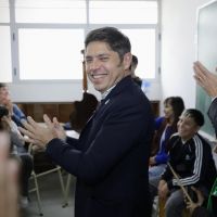 Kicillof delinea los tiempos de su campaa: polarizacin con Milei y un acto en cada seccin electoral