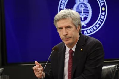 Fuerte despliegue del Banco Central para sostener las tasas de inters y frenar el apetito por el dlar