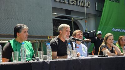 ATE ir a la Justicia para frenar el rgimen de disponibilidad con el que Milei busca despedir estatales